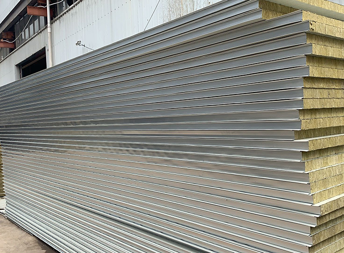 彩鋼巖棉夾芯板02